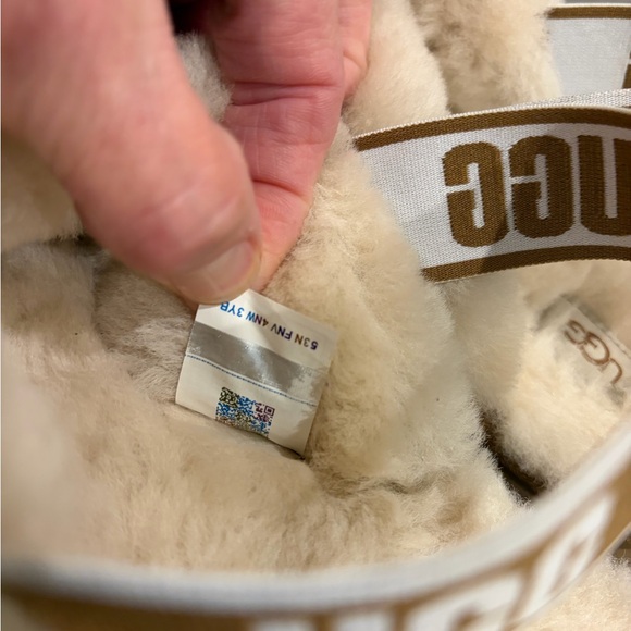 UGG Women's Disco Cross Slide clogs size 10 - Picture 4 of 9